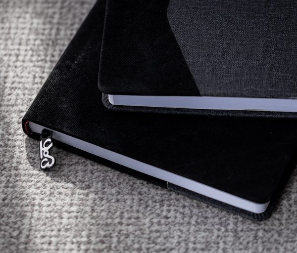 سالنامه 1405 وزیری ترمو دو تکه لیرا مشکی