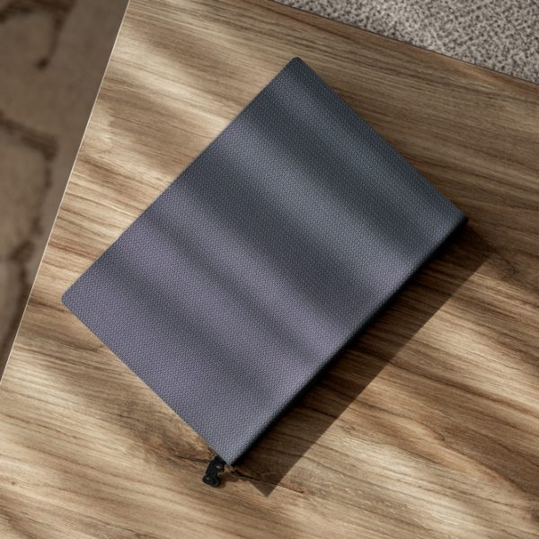 سالنامه وزیری ۱۴۰۵، جلد نرم، سرین طوسی