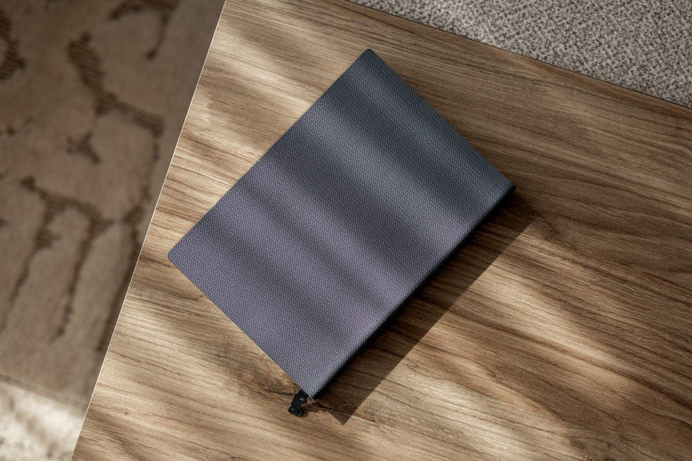 سالنامه وزیری ۱۴۰۵، جلد نرم، سرین طوسی