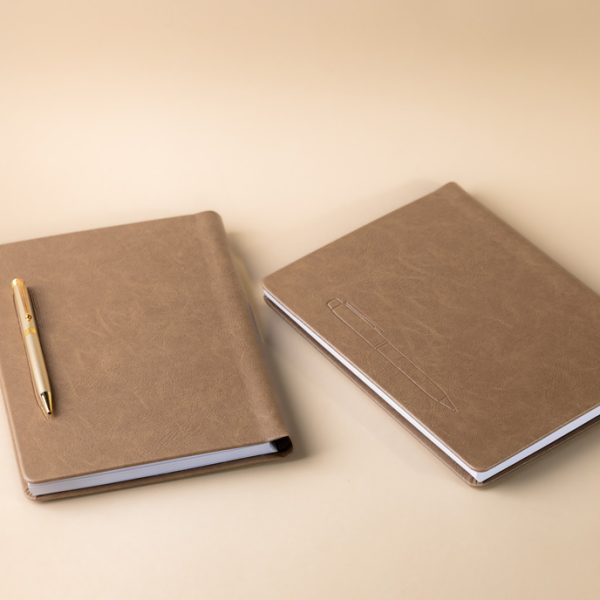 سالنامه 1405 وزیری فنری نسکافه ای موکا مگنتی