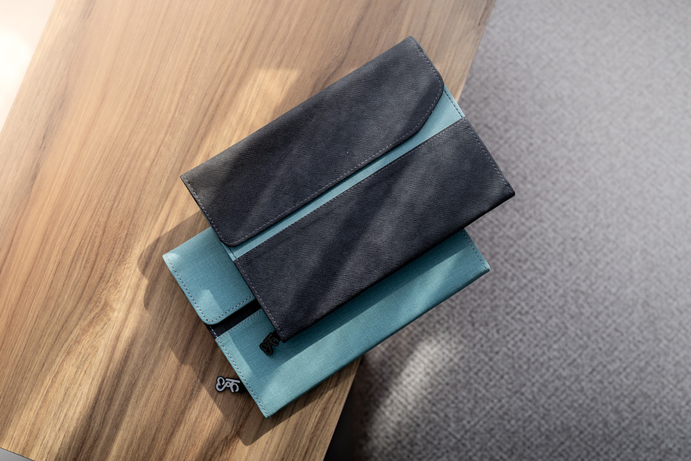 سالنامه1405 اروپایی الیس سه لت آبی طوسی سالنامه1405 اروپایی الیس سه لت آبی طوسی