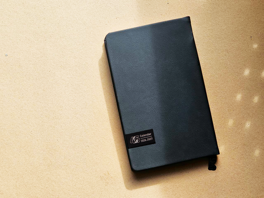 سالنامه اروپايی مشکی مات استايليش